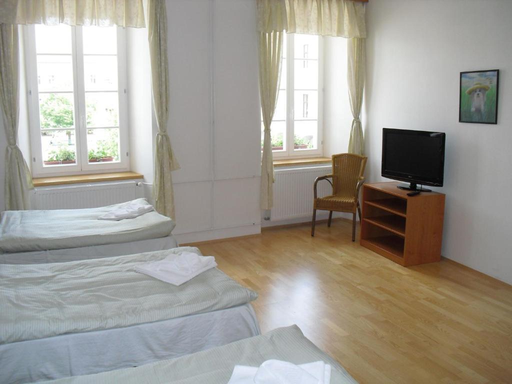 Mestsky Hotel Dorinka Hostinne  Room photo